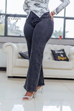 Perfect fit wide leg jeans in gray black