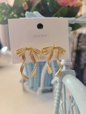 Matte gold hypoallergenic earrings