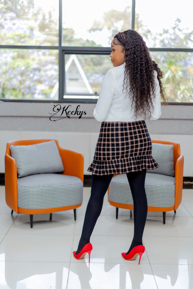 ‘Timeless elegance in plaid’ skirt